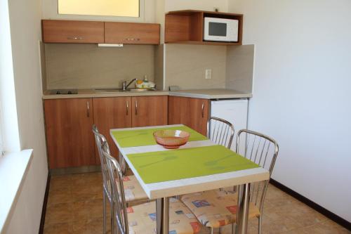 virtuve, Hotel Radik in Sozopole