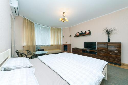 Apartment Poznyaky-Bazhana - image 2