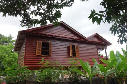 Exterior view, Authentic Cambodian Angkor Chalet in Angkor National Park