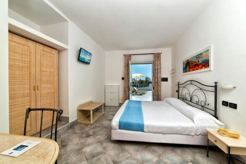 Romantica Resort & Spa - image 9