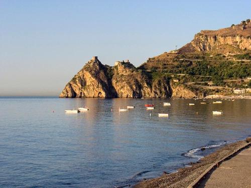  Le Zagare apartments, Pension in SantʼAlessio Siculo