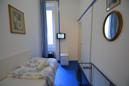 Olympia Hotel - image 13