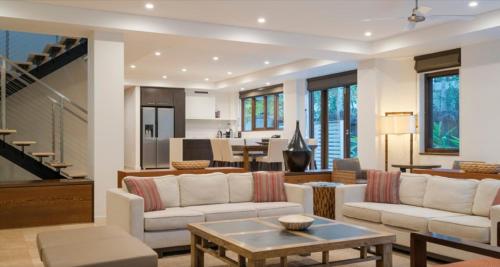 廚房, Luxury Apartments at Temple Resort and Spa Port Douglas in 波特道格拉斯南