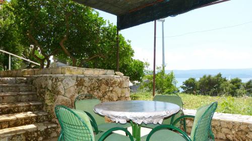 Studio Apartment with Sea View