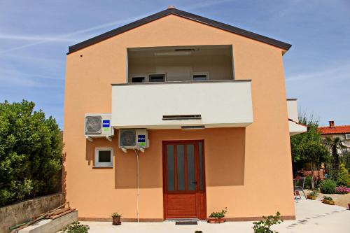  Apartmani Danijel, Pension in Nin