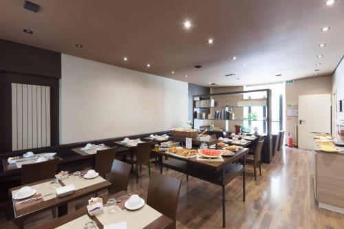 餐飲選擇, 庫內奧酒店 (Cuneo Hotel) in 庫內奧