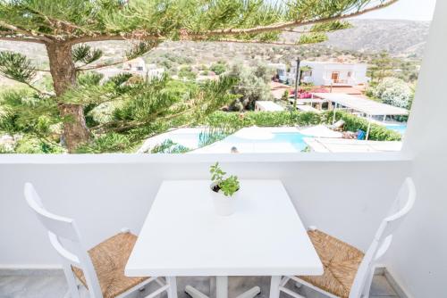 Marina Hotel - image 5