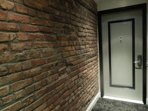 East Village Hotel - image 4