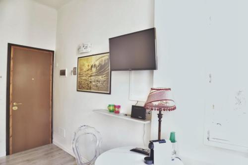 Myrtha bb – Bologna, KY