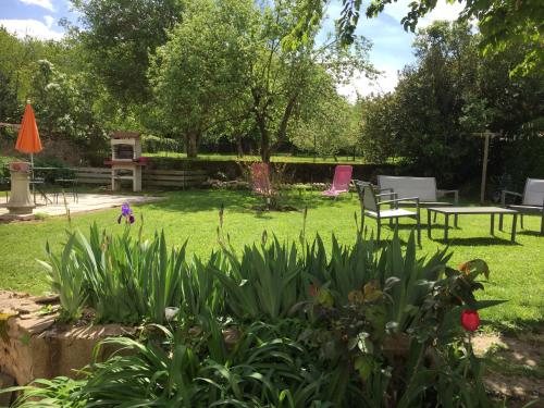 La Maison aux Hortensias in มัคนีย์ คัวร์