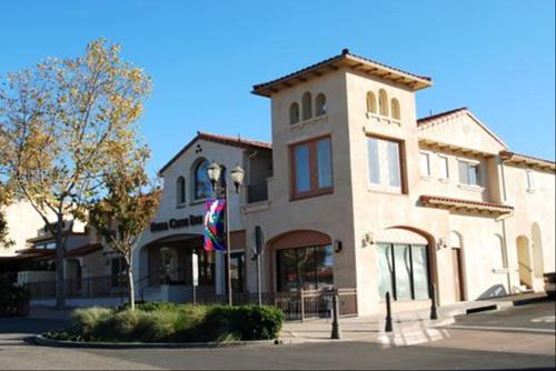 Bella Capri Inn and Suites - 숙소 외관