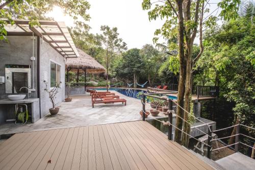 Swimming pool, The Dearly Koh Tao Hostel-SHA Plus in Chalok Baan Kao