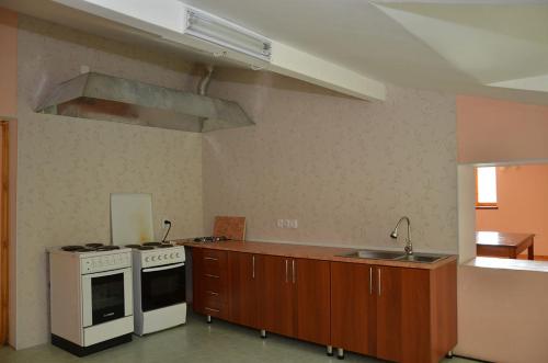 廚房, Pamir Alibaba Hotel in 霍羅格