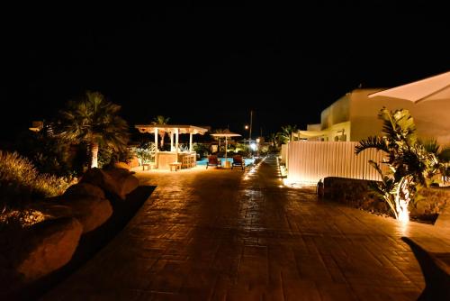 Queen Boutique Suites - image 5