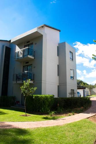 Luxury 2 Bedroom Lifestyle Apartment in Golf Estate