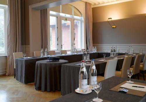 Martin's Manoir - image 4