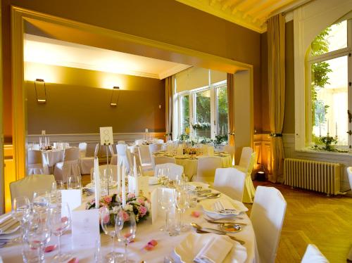Martin's Manoir - image 6
