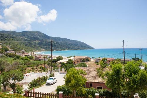  Eleana apartments and studios, Pension in Agios Georgios Pagon