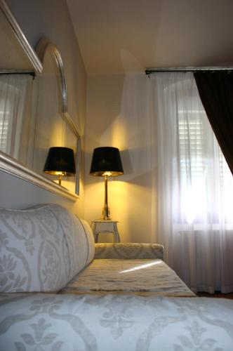 2 twin beds