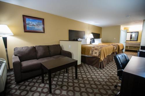 Relax Inn and Suites Kuttawa in Kuttawa, USA