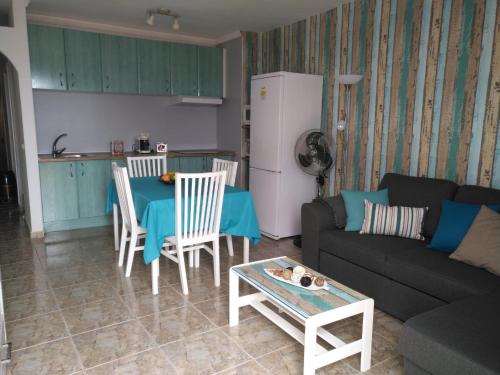 dapur, Casa Corina. Primera línea de mar (Casa Corina. Primera linea de mar) in Punta Mujeres
