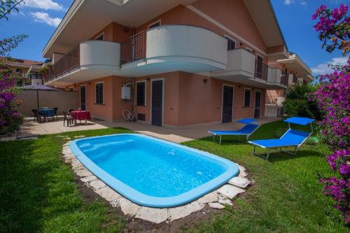 VILLA JASMINE ETNA&MARE gîte à louer Carruba