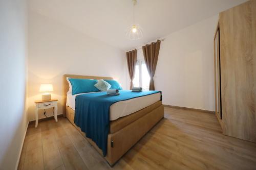 Apartment with Sea View image 8