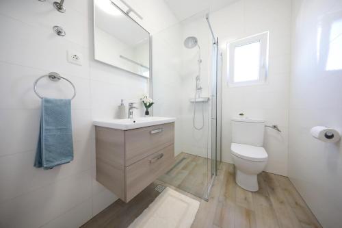 Apartment with Sea View image 10