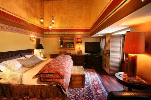 Alpenhof Bed & Breakfast - image 8
