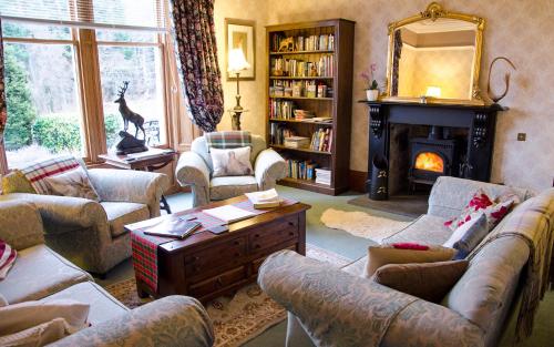 RossMor Bed & Breakfast - image 2