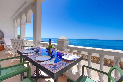 1144 · Beachfront 1.line apartment lacala new refurbished