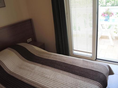 Apartment Brodarica 15270a