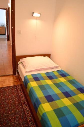 Three-Bedroom Apartment with Terrace room in Apartments with a parking space Srima - Vodice Vodice - 15449
