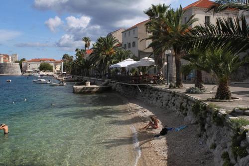 Apartments by the sea Korcula - 15689 - image 4