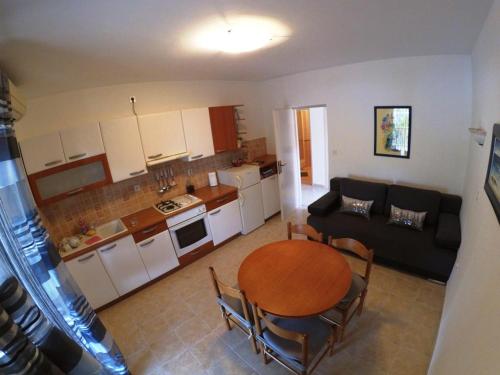 Apartments by the sea Brna, Korcula - 15730