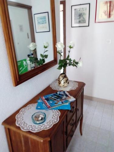 Apartments by the sea Sevid Trogir - 15742 - image 2