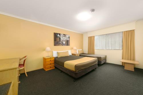 Mt Ommaney Hotel Apartments