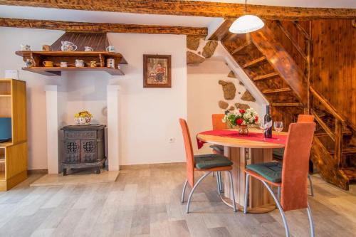 Apartments by the sea Vrbnik Krk - 15754 Vrbnik 