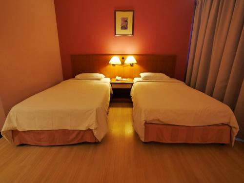 Premier Hotel Room Type - Deluxe Twin Room