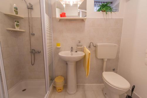  Apartment Giraffe in Senj