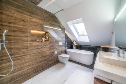 Two Connecting Double Rooms