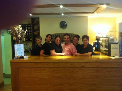 Bridge View Guest House - image 14