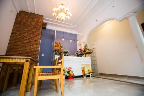 Aufenthaltsraum/TV-Zimmer, Shark Homestay in Hue