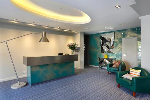Фойє, Altos Hotel & Spa in Avranches