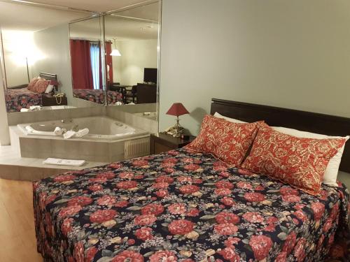 Queen Suite