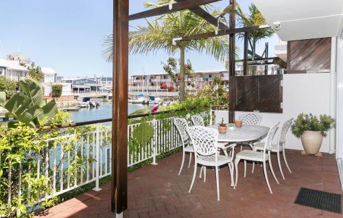 Waterfront - 10 Spinniker Knysna Quays-3 BR life on the water, Knysna (photo 4)