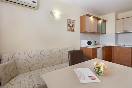 ห้องครัว, Relax Holiday Complex & Spa in สเวติ วลาส
