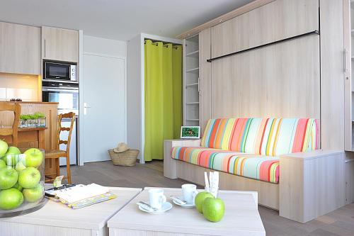 1 double bed, 1 twin bed