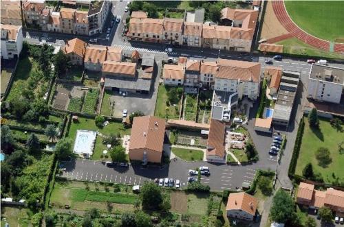 The Originals Boutique Hôtel Le Pariou Issoire (Qualys-Hotel) - image 2