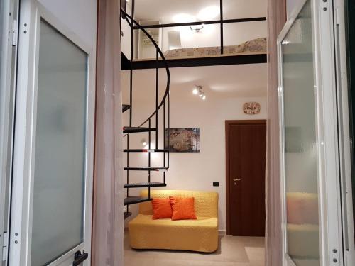 Vincent's home, Neapel (Foto 6)